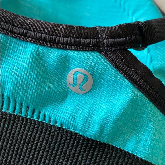 Lululemon sports bra, with padding, barely worn. - Picture 3 of 4